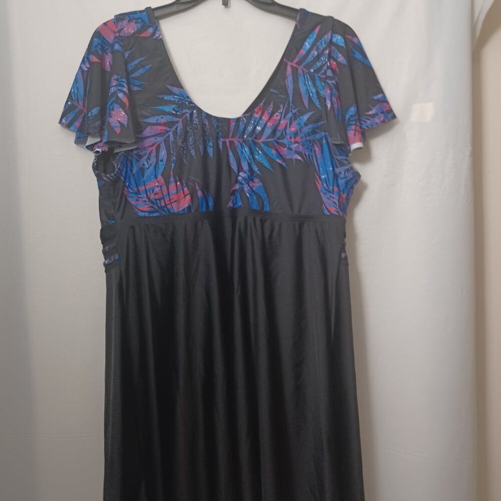 AROLINA TROPICAL LEAF PRINT SWIM DRESS - Picture 11 of 12